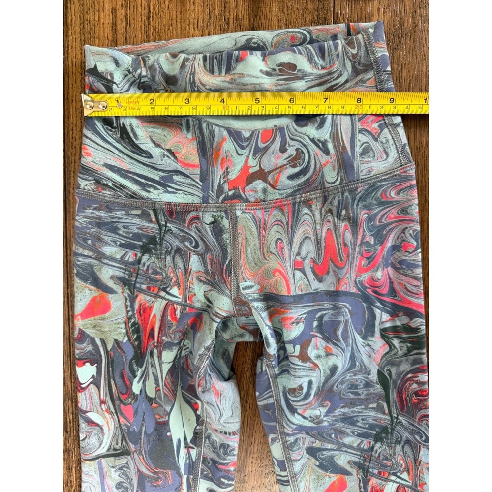 lululemon athletica Fast and Free high-rise leggings in a marbled print Size 0 - Picture 5 of 7